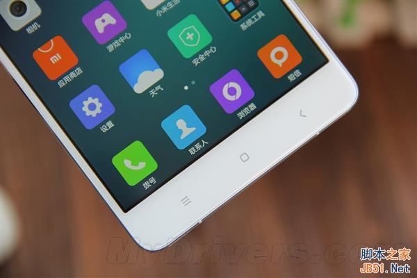 小米Note开箱图赏:对比iPhone 6 Plus