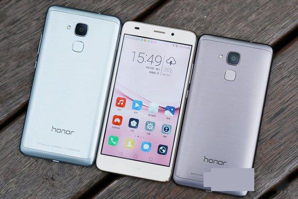 荣耀5和5C哪个好？荣耀5和荣耀5C的区别对比