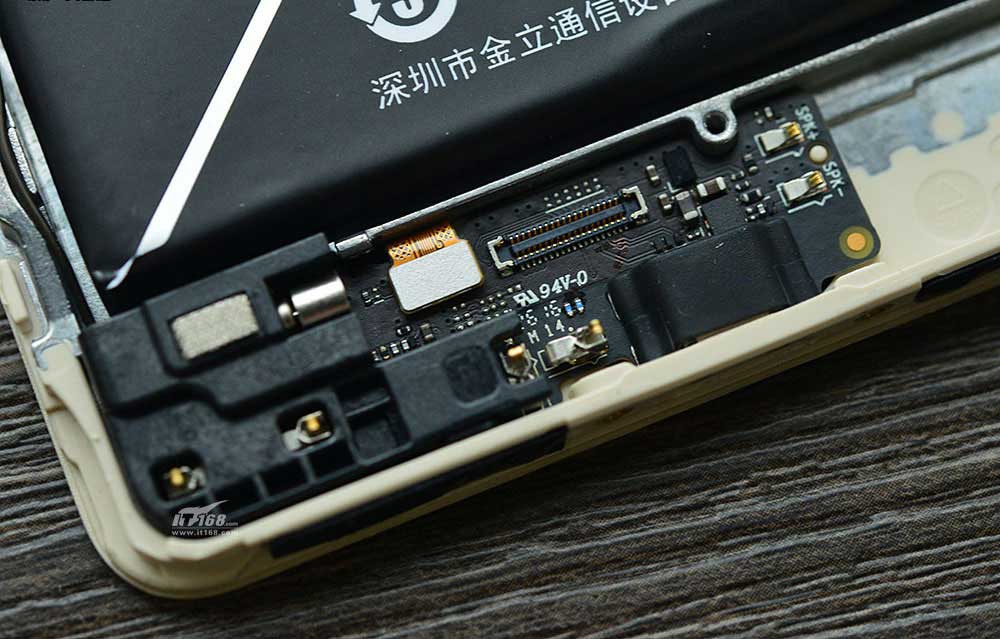 金立M6做工如何 金立M6拆机图解(13/28)