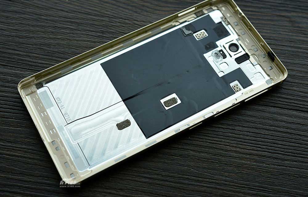 金立M6做工如何 金立M6拆机图解(7/28)