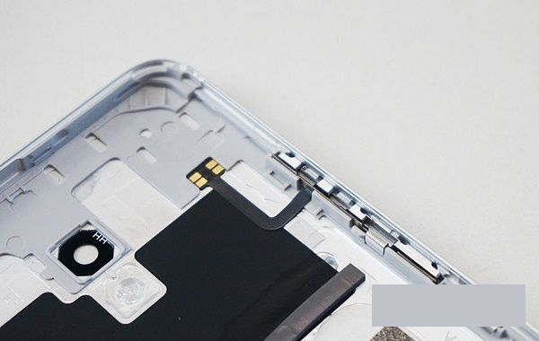 魅蓝E怎么拆机 魅蓝E拆解方法步骤