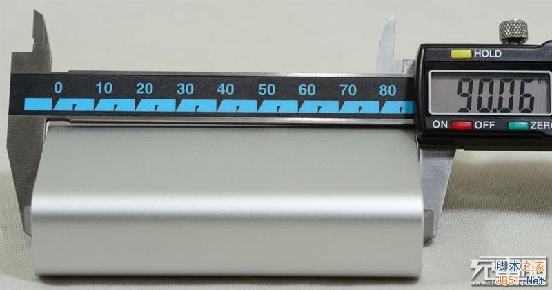 小米亲兄弟?华硕9600mAh移动电源拆解