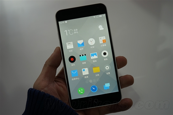 经典再次回归！699元魅蓝手机现场图赏