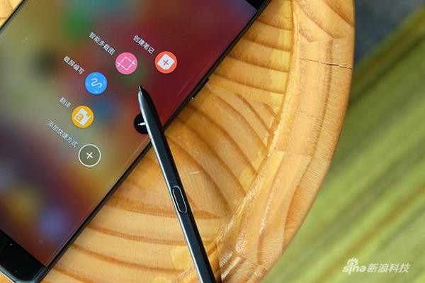 三星Note7对比iPhone6s Plus 几乎完胜