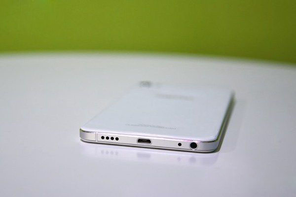 魅蓝U20好看吗？魅蓝U20外观评测