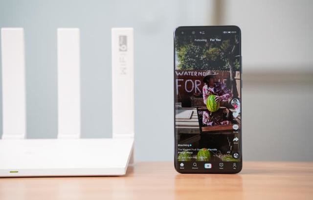一步到位,极速表现:HUAWEI WiFi AX3体验