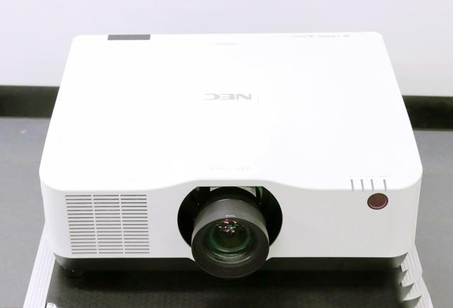 NEC工程投影机评测:内循环散热 降噪省空间