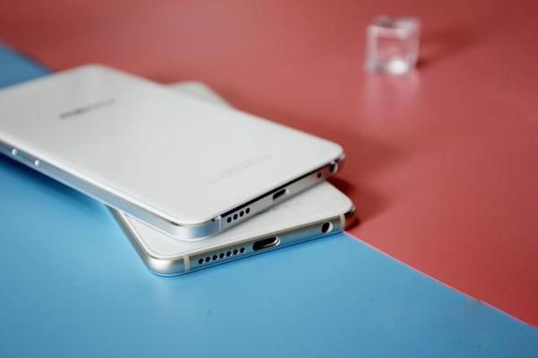 魅蓝U20和荣耀8哪个好看?魅蓝U20与荣耀8区别对比