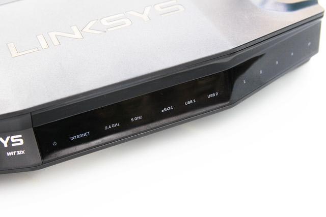 领势WRT32X体验:黑化的WRT附魔,用硬件强杠ping的硬核游戏路由器