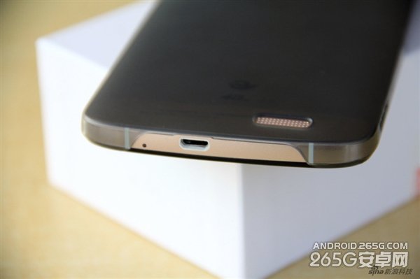 2299元+土豪金配色！华为金属新机麦芒3图赏