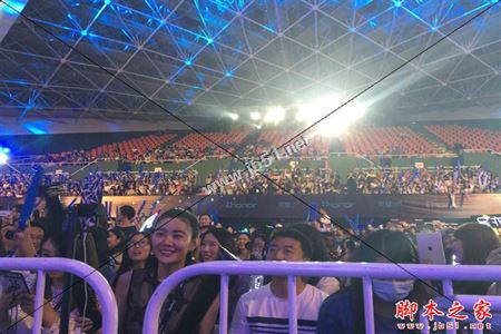 荣耀8吴亦凡定制版和标准版有什么区别？华为荣耀8吴亦凡定制版和标准版哪个好