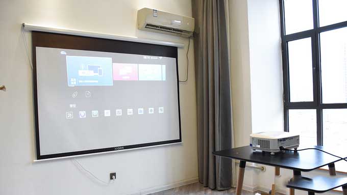 工作室及中小企业首选 明基E580商务智能投影仪