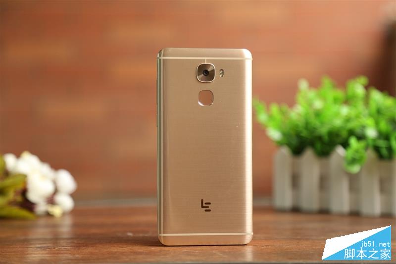 1999元首发骁龙821+6GB！乐视乐Pro 3深度评测