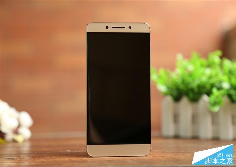 1999元首发骁龙821+6GB！乐视乐Pro 3深度评测