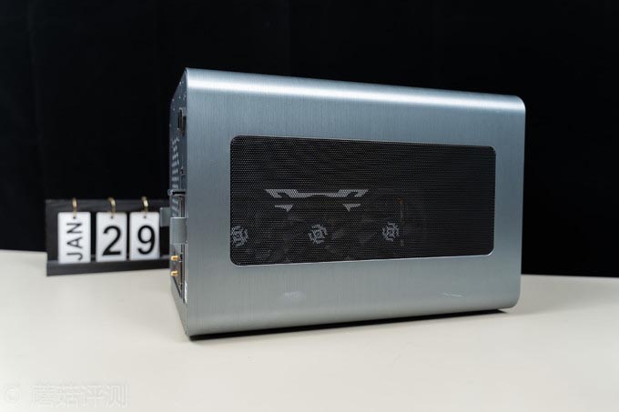 创意设计,风道优秀,用料厚实!乔思伯 JONSBO V8抽拉式机箱 评测