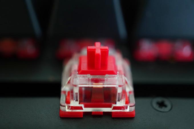 轻质反馈快，光效&ldquo;诚&rdquo;会玩&mdash;&mdash;HyperX阿洛伊起源竞技版红轴键盘