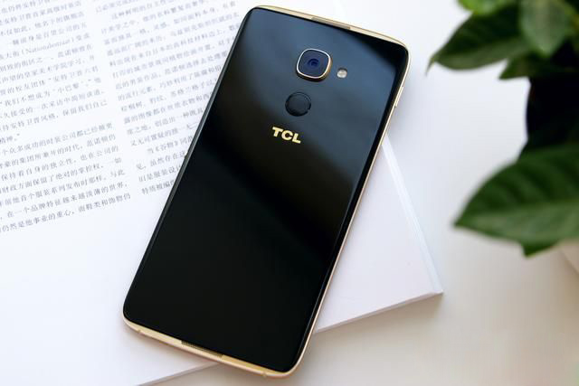 文艺范商务旗舰 TCL 950详细评测