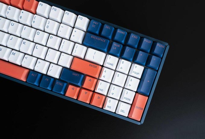 精简布局，缤纷色彩&mdash;IQUNIX F96系列机械键盘体验