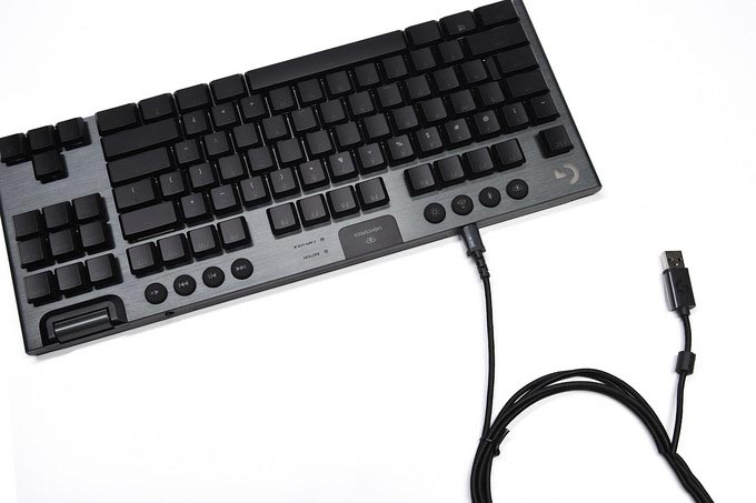 第三把罗技机械键盘&mdash;&mdash;讲一下G913 TKL 无线 使用体验和矮轴优势