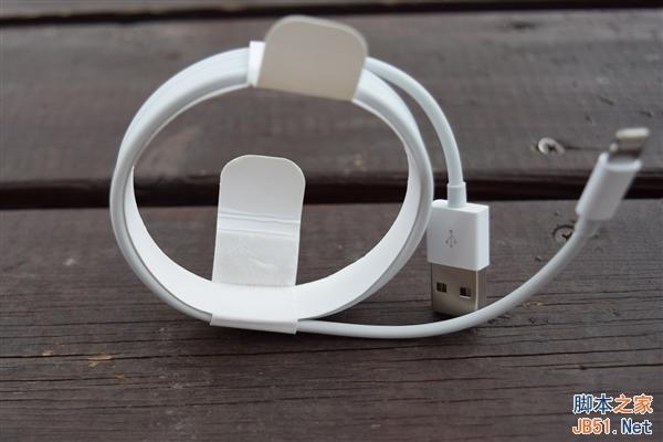 39元做工咋样?小米MFi认证苹果数据线拆解