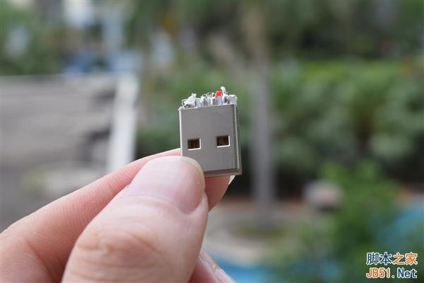 39元做工咋样?小米MFi认证苹果数据线拆解