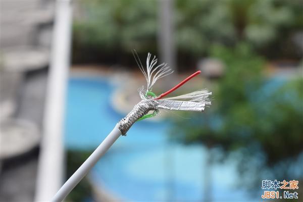 39元做工咋样?小米MFi认证苹果数据线拆解