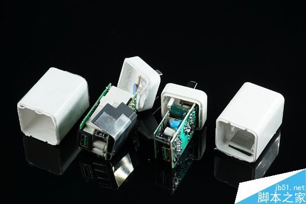 OPPO闪充惊险山寨版 怎么分辨正品OPPO充电器?