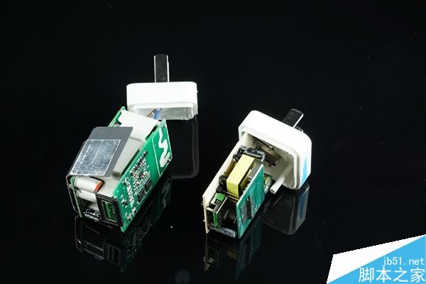 OPPO闪充惊险山寨版 怎么分辨正品OPPO充电器?