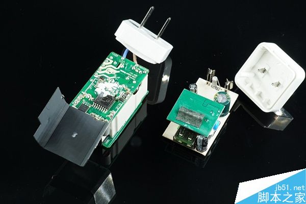 OPPO闪充惊险山寨版 怎么分辨正品OPPO充电器?