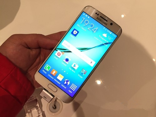 2K屏14纳米CPU 三星S6/S6 edge震撼发布 