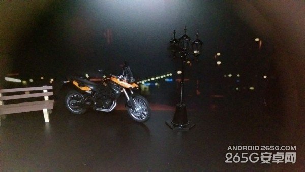 三星S6 Edge和iPhone6夜间拍照对比 更胜一筹