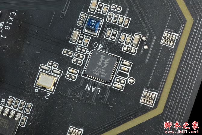 三、拆解解析：14相供电、3枚超频按钮