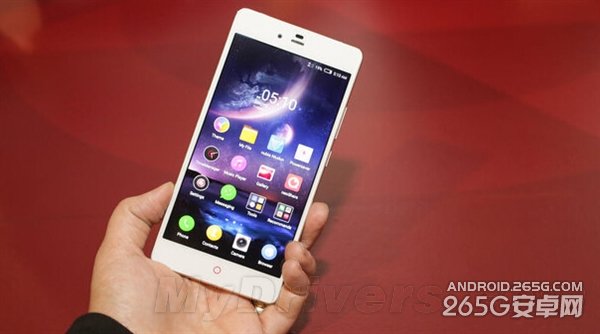 双玻璃!nubia新旗舰真机完全曝光:配置给力