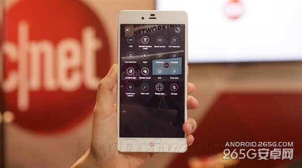 双玻璃!nubia新旗舰真机完全曝光:配置给力