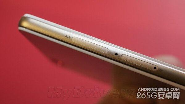 双玻璃!nubia新旗舰真机完全曝光:配置给力