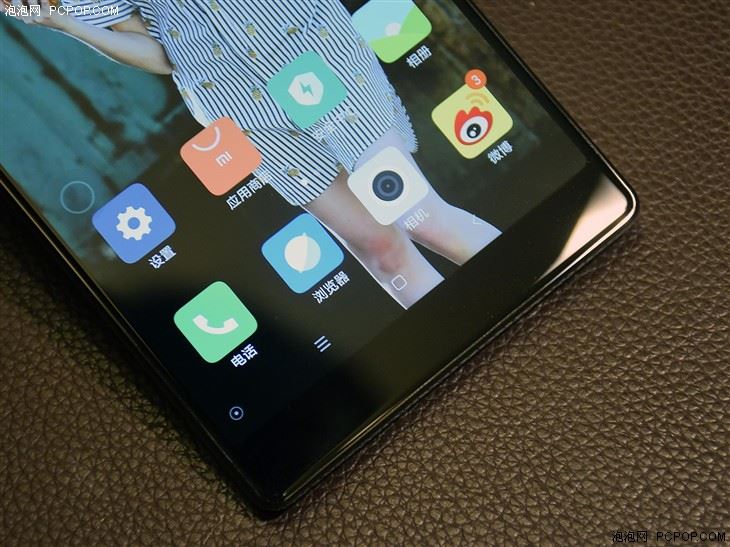 卖10000块也值得买!小米MIX真机体验 