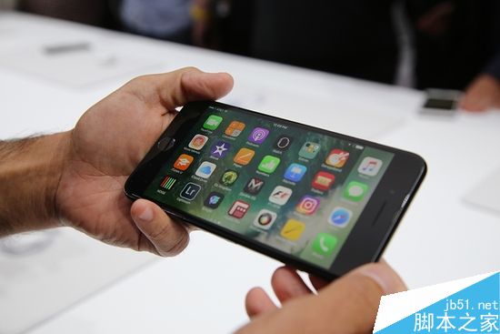 拍照提升性能增强 iPhone 7/7 Plus试玩