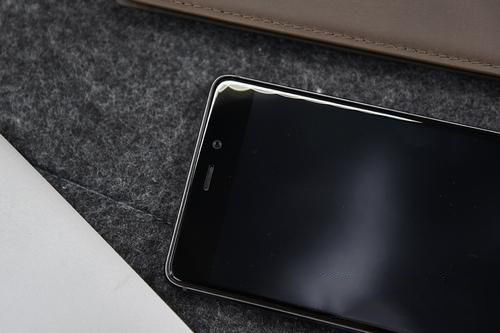 红米4外观评测 金属机身