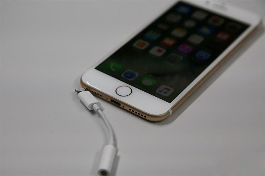 苹果iphone7外观怎么样 iPhone7金色版真机图赏(10/16)