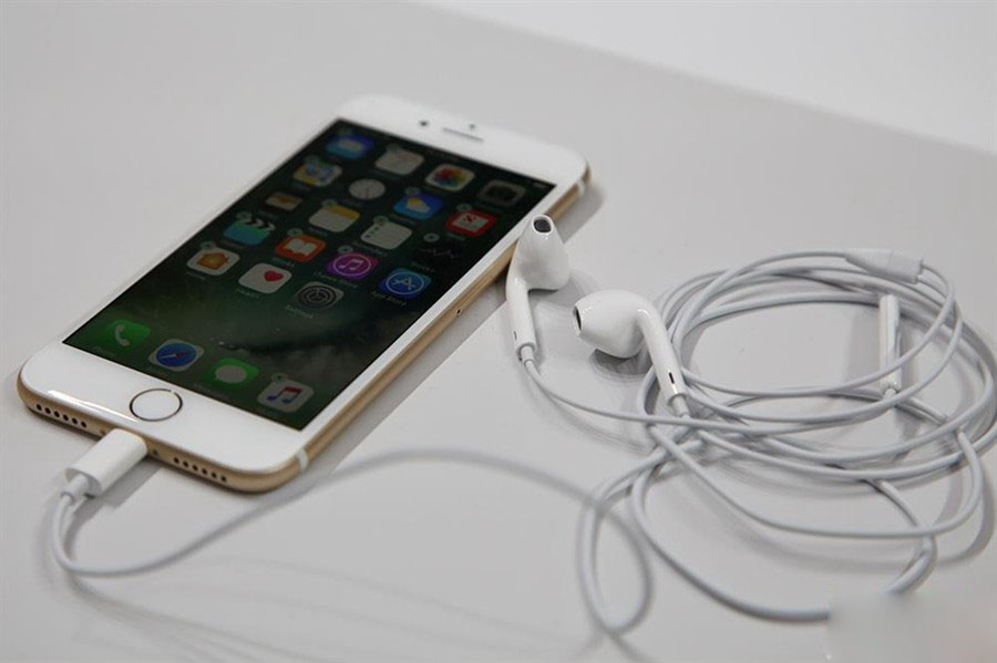 苹果iphone7外观怎么样 iPhone7金色版真机图赏(11/16)