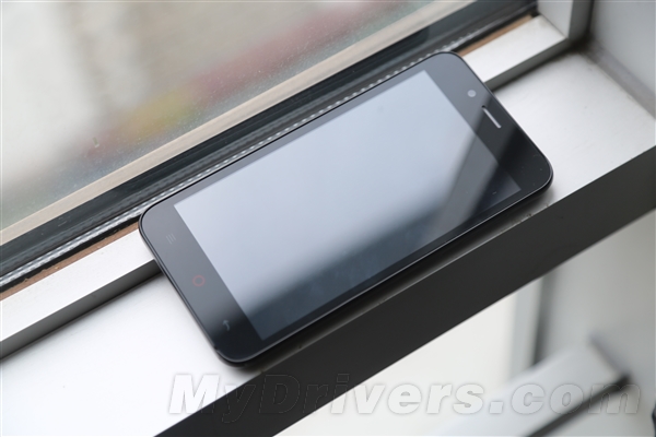 399元联通手机真机曝光：哎呦 不错哦