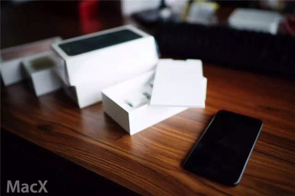 iPhone7与iphone7 Plus真机开箱图集了
