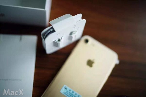 iPhone7与iphone7 Plus真机开箱图集了