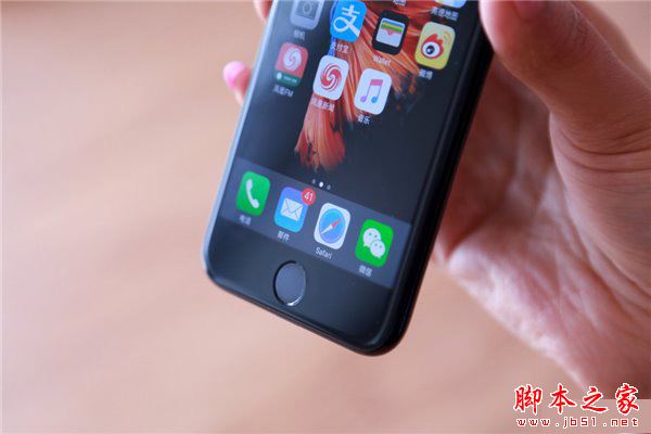 iPhone7和7Plus哪个性价比高？iPhone7和7Plus哪个更值得买