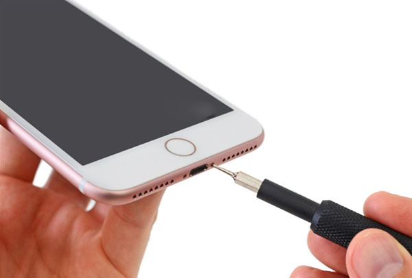 iPhone7 Plus做工如何？iPhone7 Plus拆机图解