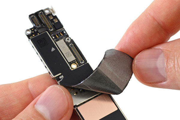 iPhone7 Plus做工如何？iPhone7 Plus拆机图解