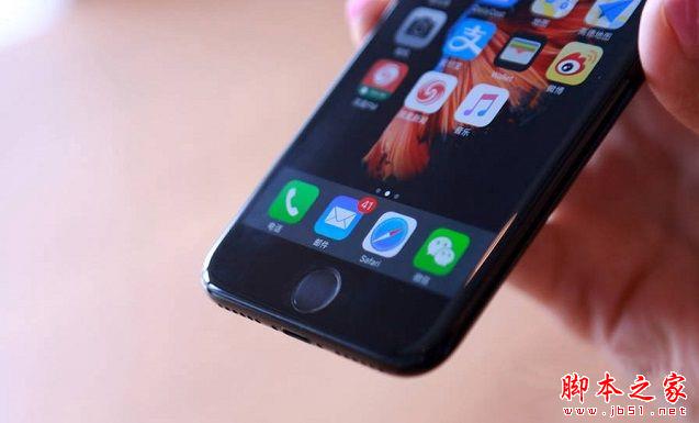 iPhone7 Plus黑色还是亮黑好看？黑色与亮黑色对比图赏