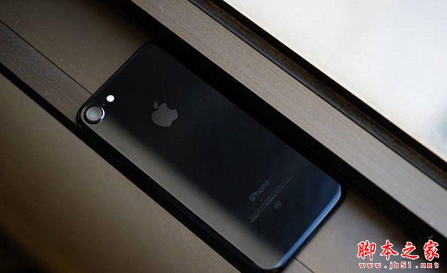 iPhone7 Plus黑色还是亮黑好看？黑色与亮黑色对比图赏