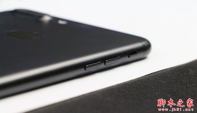 iPhone7 Plus黑色还是亮黑好看？黑色与亮黑色对比图赏