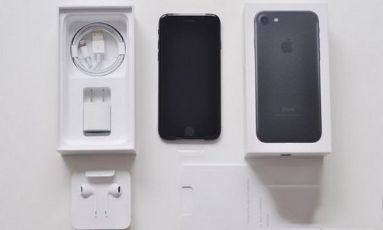 苹果iphone7磨砂黑开箱图赏 iphone7磨砂黑开箱上手评测2